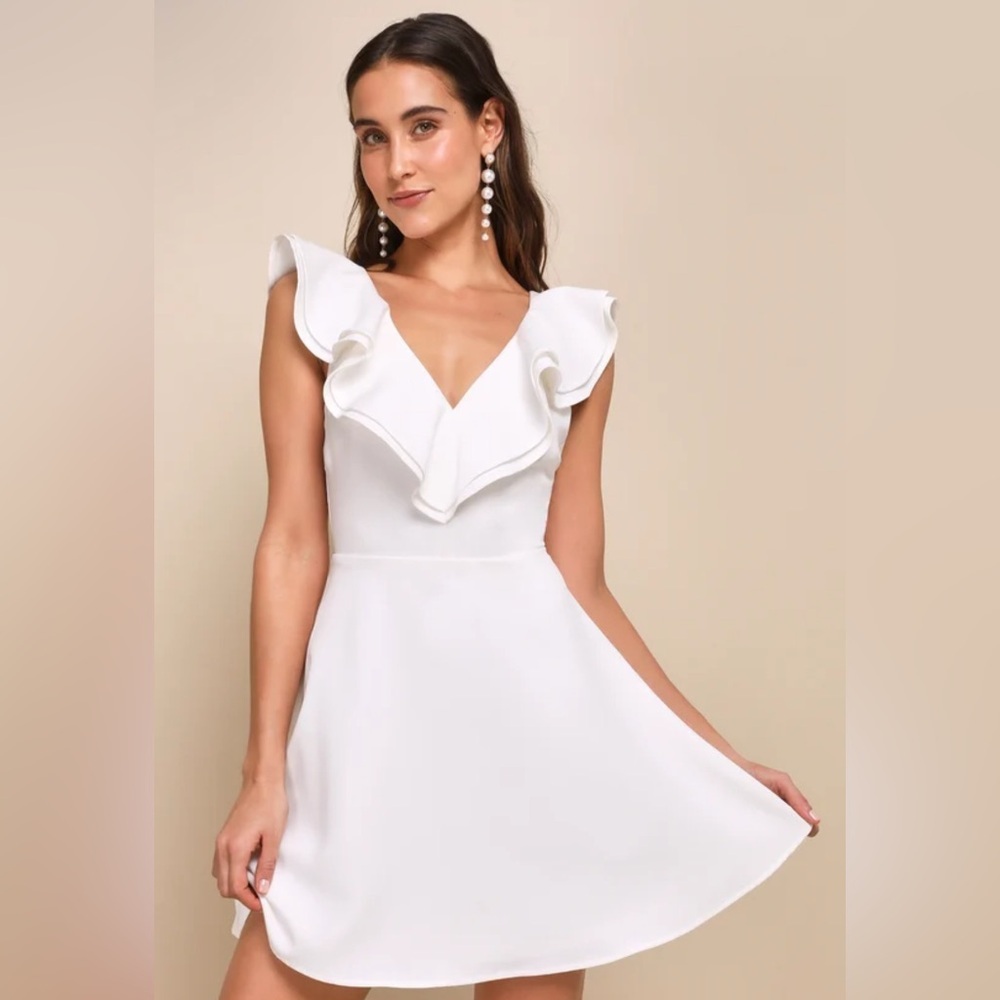 Lulus Divine Darling Skater‎ Dress Medium White Zip Back Mini Lined Fit In Flare